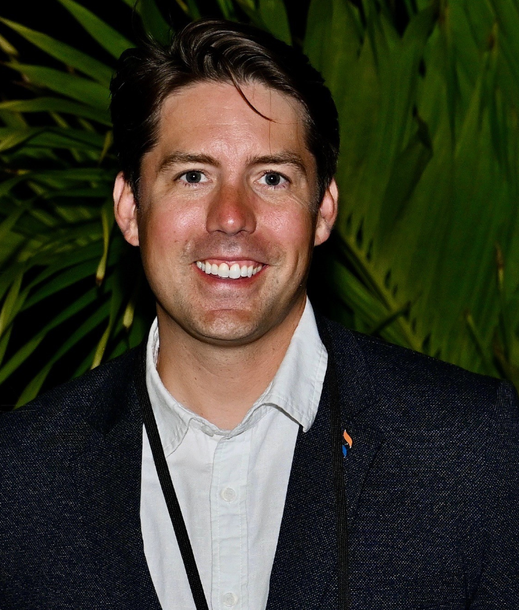 Mike Webb, Singleton Schreiber Photo