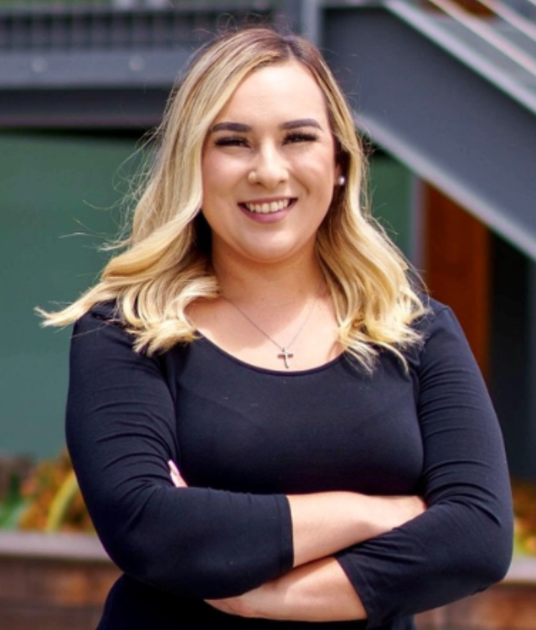 Nataly Perez, Singleton Schreiber Photo