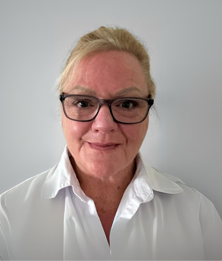 Michelle Davis, Singleton Schreiber Photo