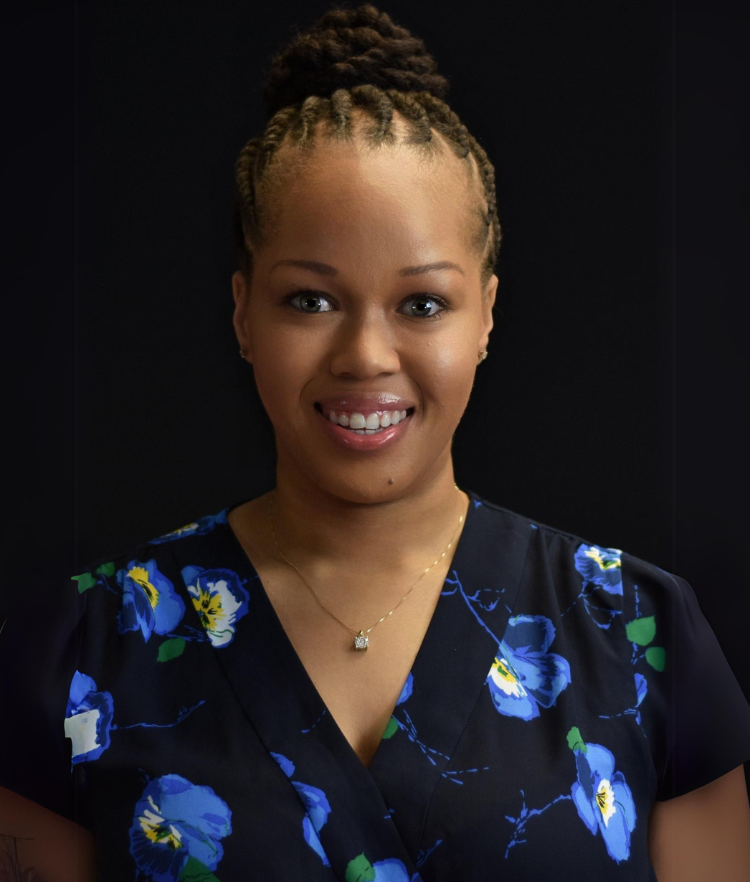 Brittni DeJurnett, Singleton Schreiber Photo