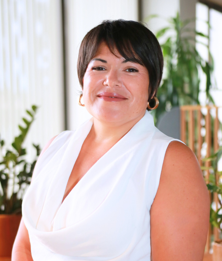 Denise Medrano, Singleton Schreiber Photo