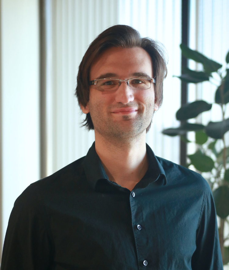 Justin Malicziczn, Singleton Schreiber Photo