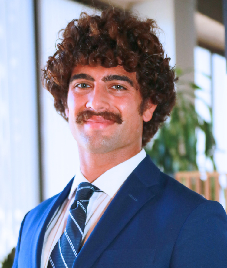 Mateo Miller, Singleton Schreiber Photo