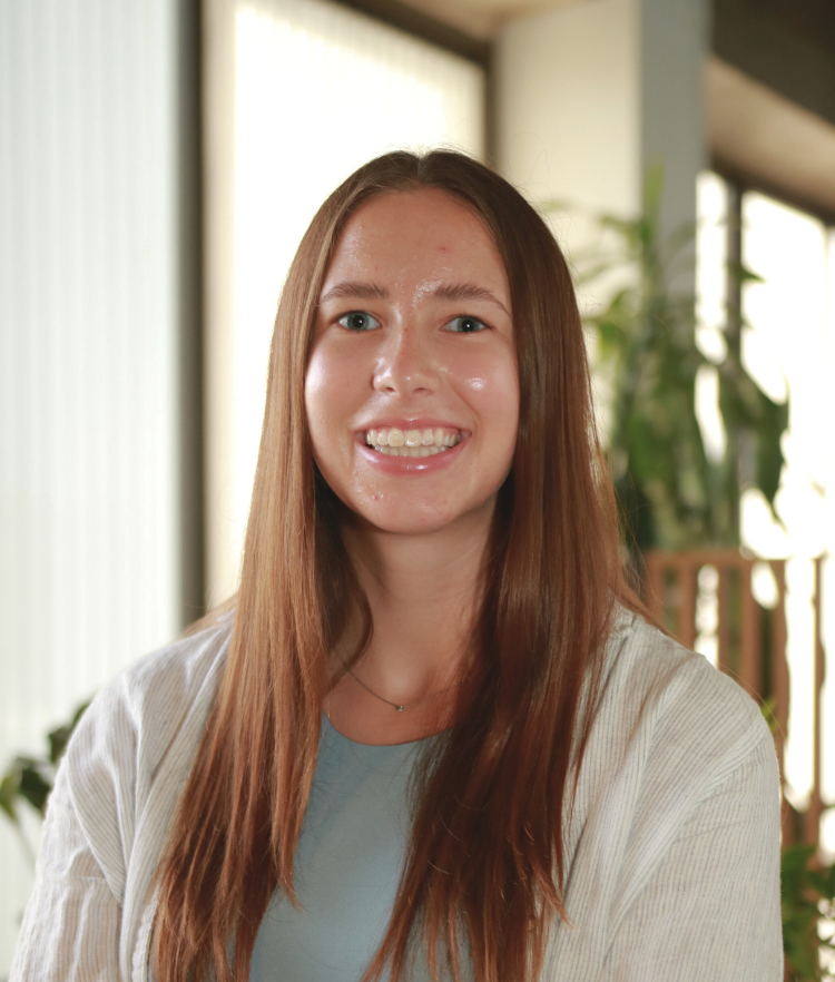 Rianna Roush, Singleton Schreiber Photo