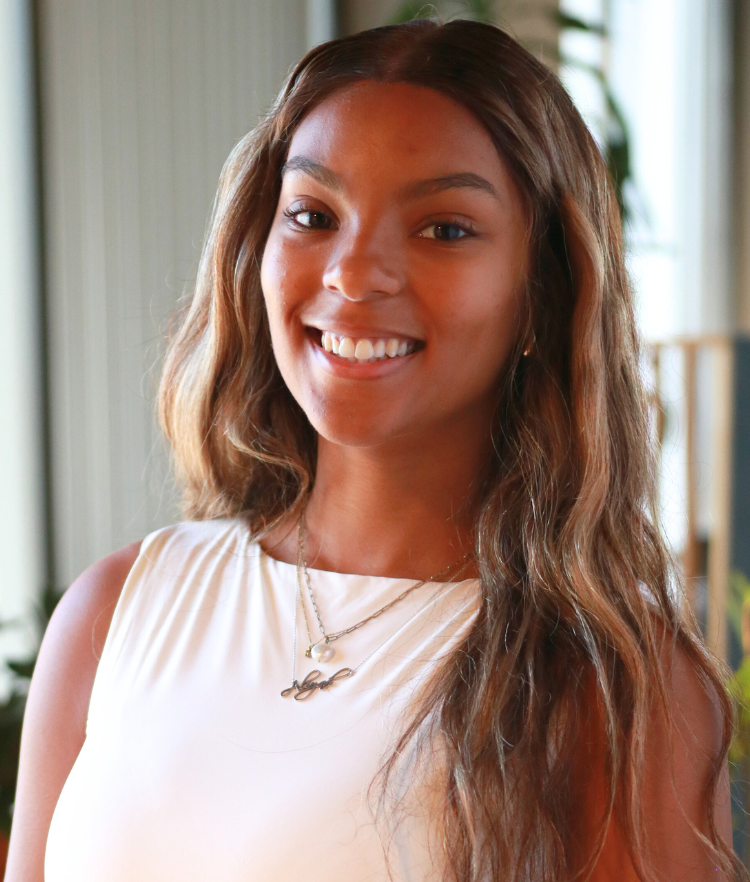 Aliyah Ellis, Singleton Schreiber Photo