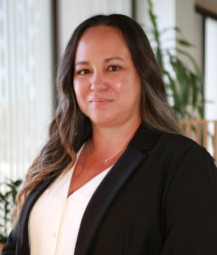 Amy Aguilera, Singleton Schreiber Photo