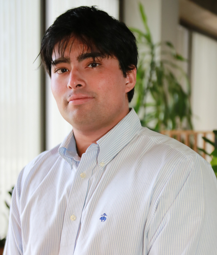 Bruno Mendez, Singleton Schreiber Photo
