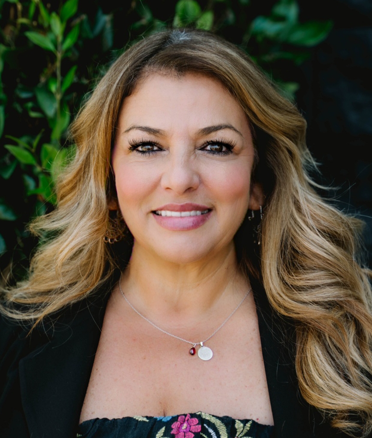 Vanessa Ratliff, Singleton Schreiber Photo