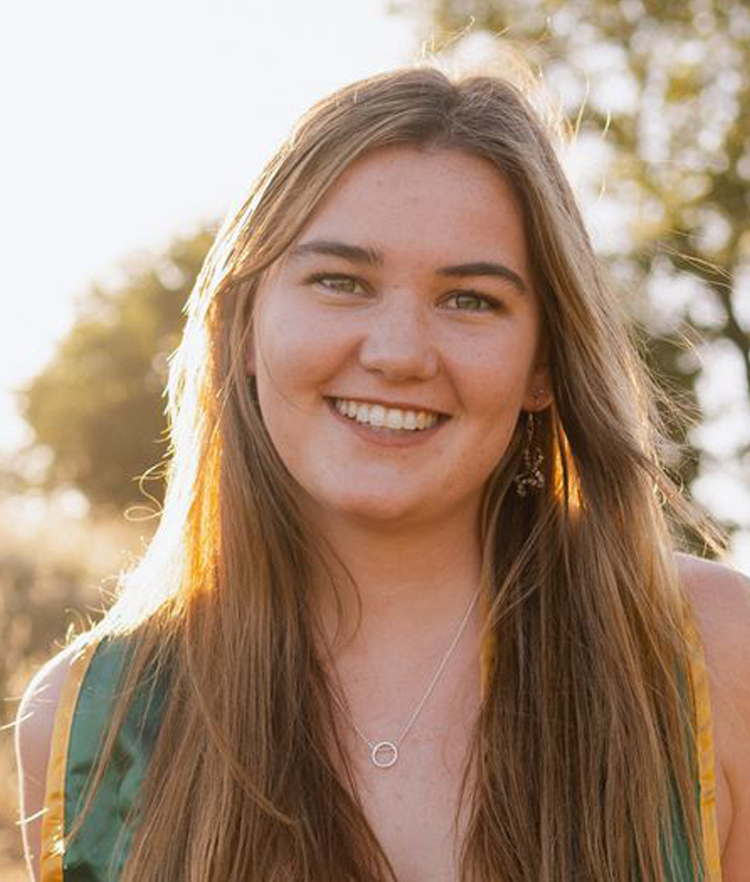 Chloe Smit, Singleton Schreiber Photo