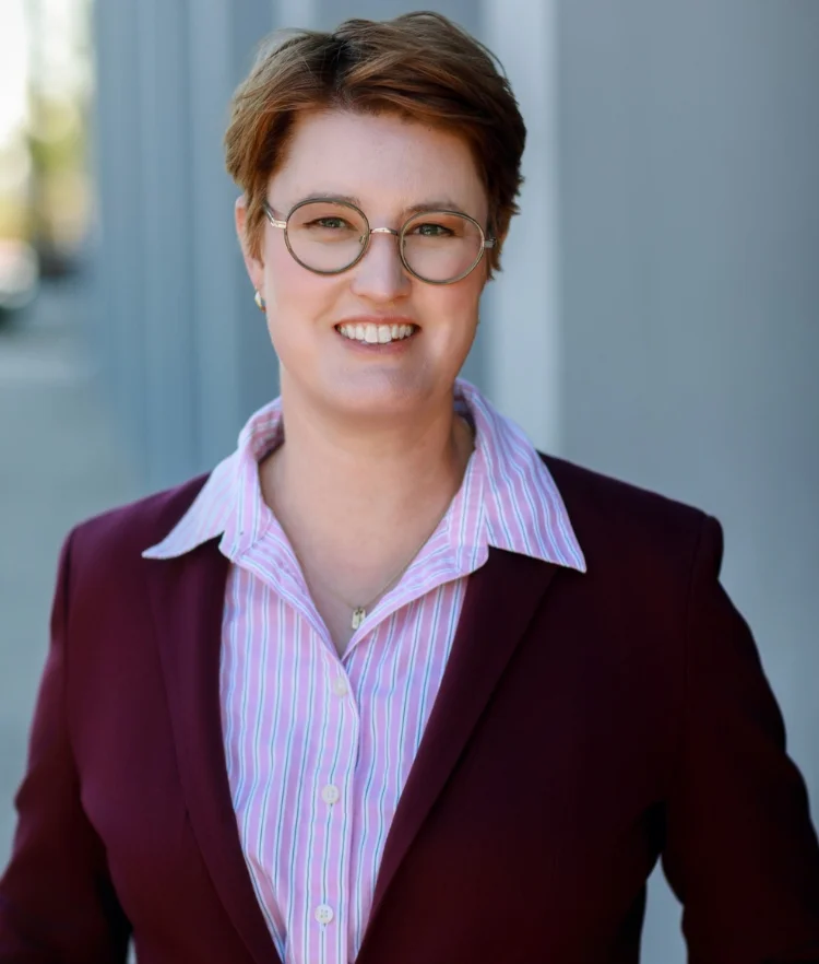 Stacy Dooley, In-House Settlement Counsel at Singleton Schreiber, San Diego office